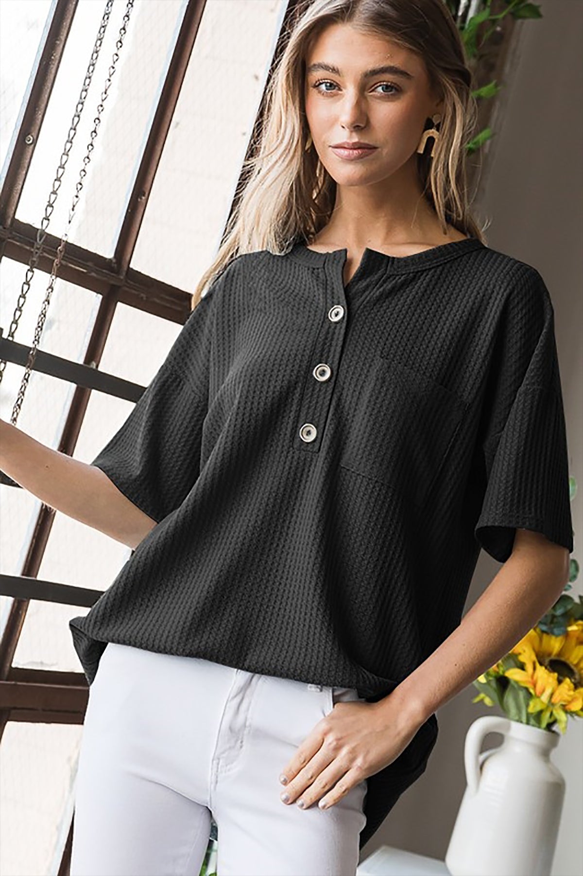 SHORT SLEEVE SPLIT ROUND NECK SOLID WAFFLE TOP WITH FRONT POCKET 2-2-2