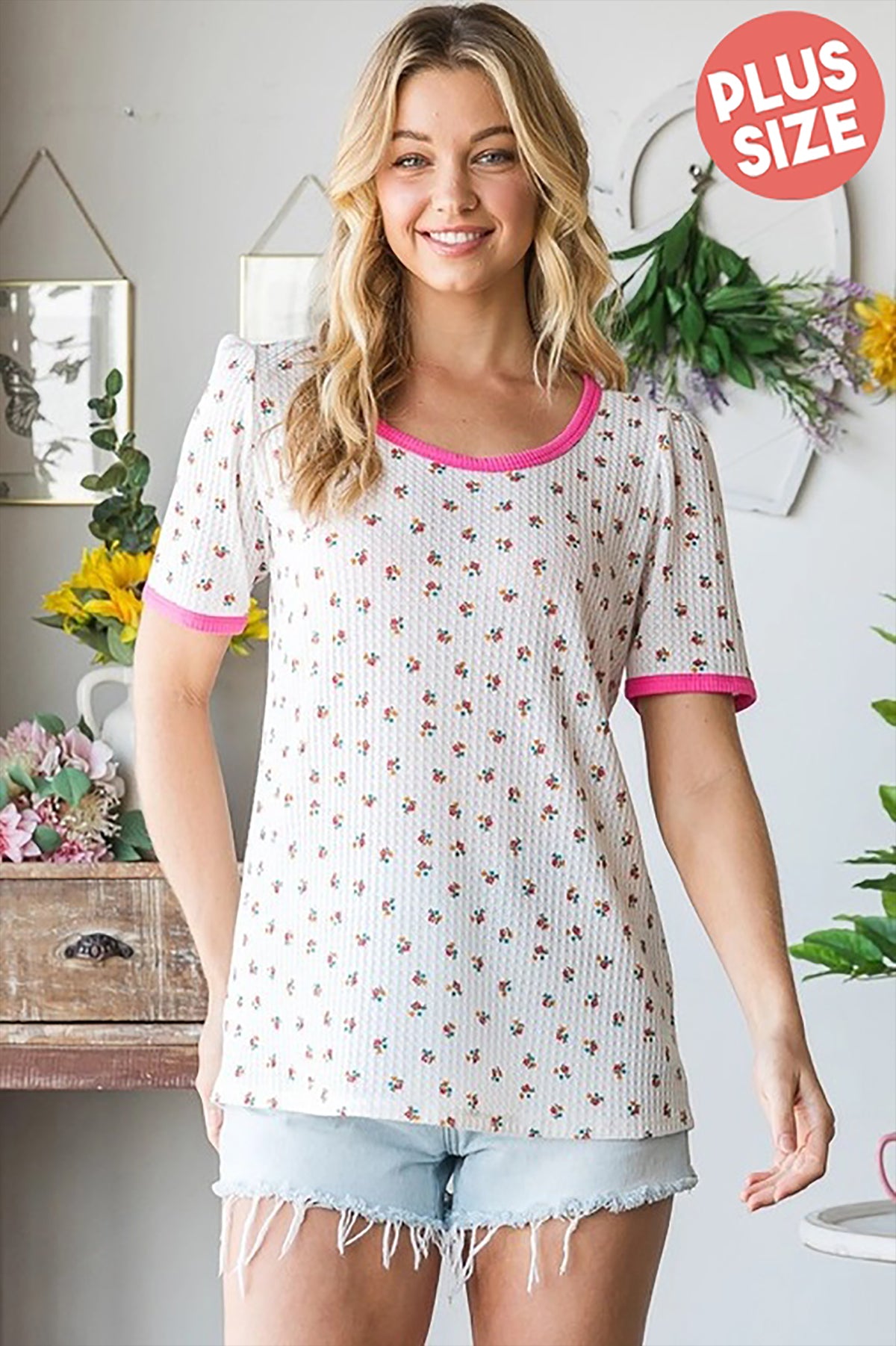 PLUS SIZE DITSY FLORAL PRINT CONTRAST TOP- IVORY MULTI 2-2-2