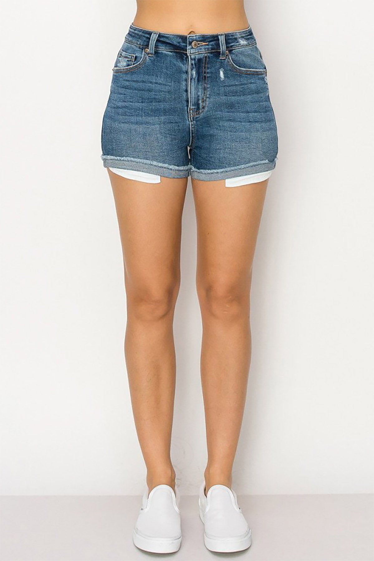 HIGH RISE DENIM SHORTS WITH FRAYED HEM CUFF AND EXPOSED POCKET BAG