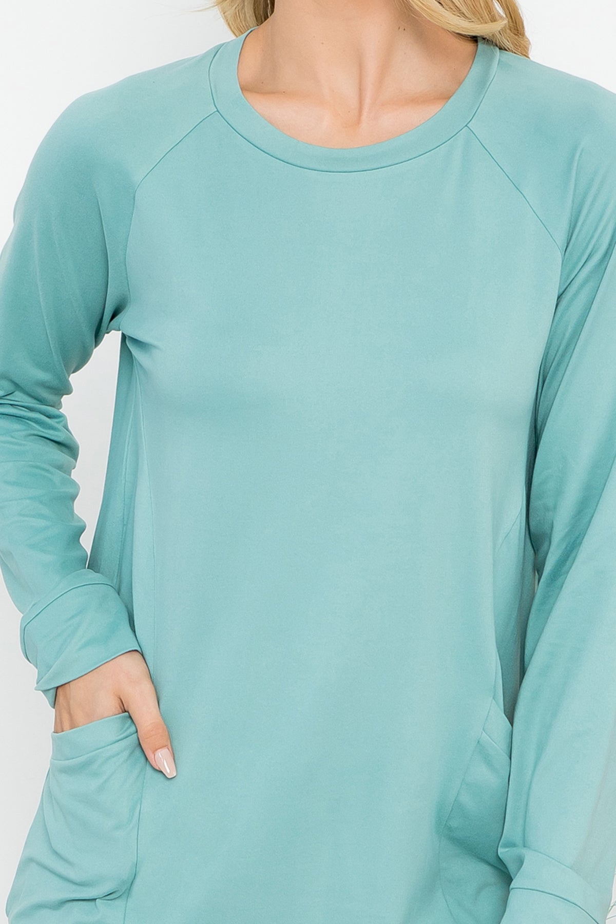 PLUS SIZE SOLID LONG SLEEVE FRONT POCKET TOP 3-2-1