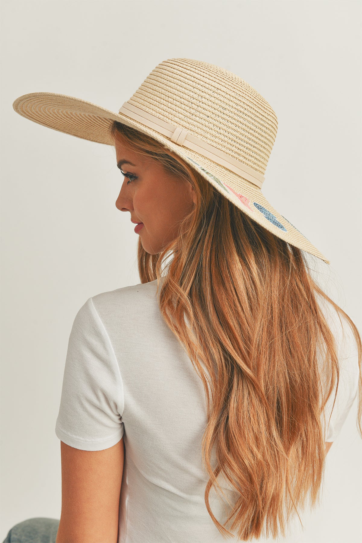 SEQUIN LETTER ALWAYS ON VACAY FLOPPY HAT