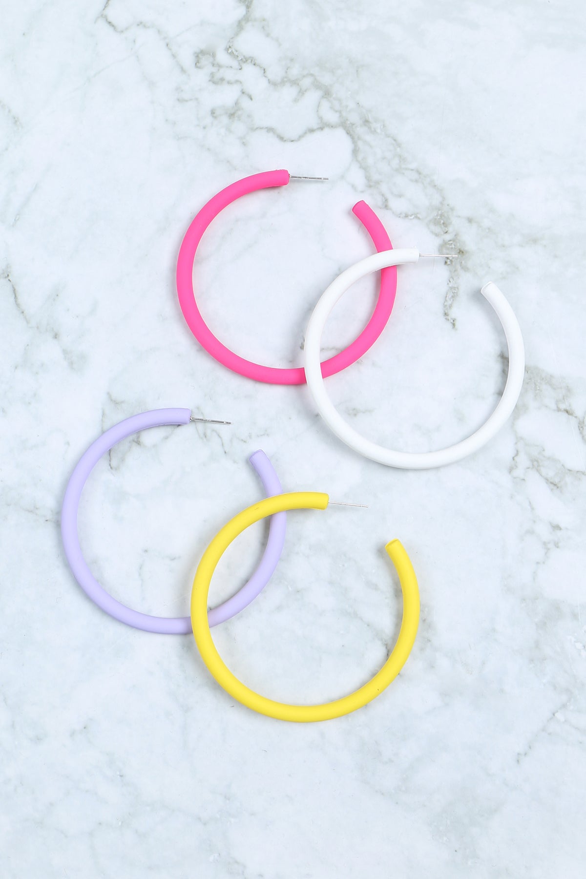 RUBBER COATED HOOP EARRINGS