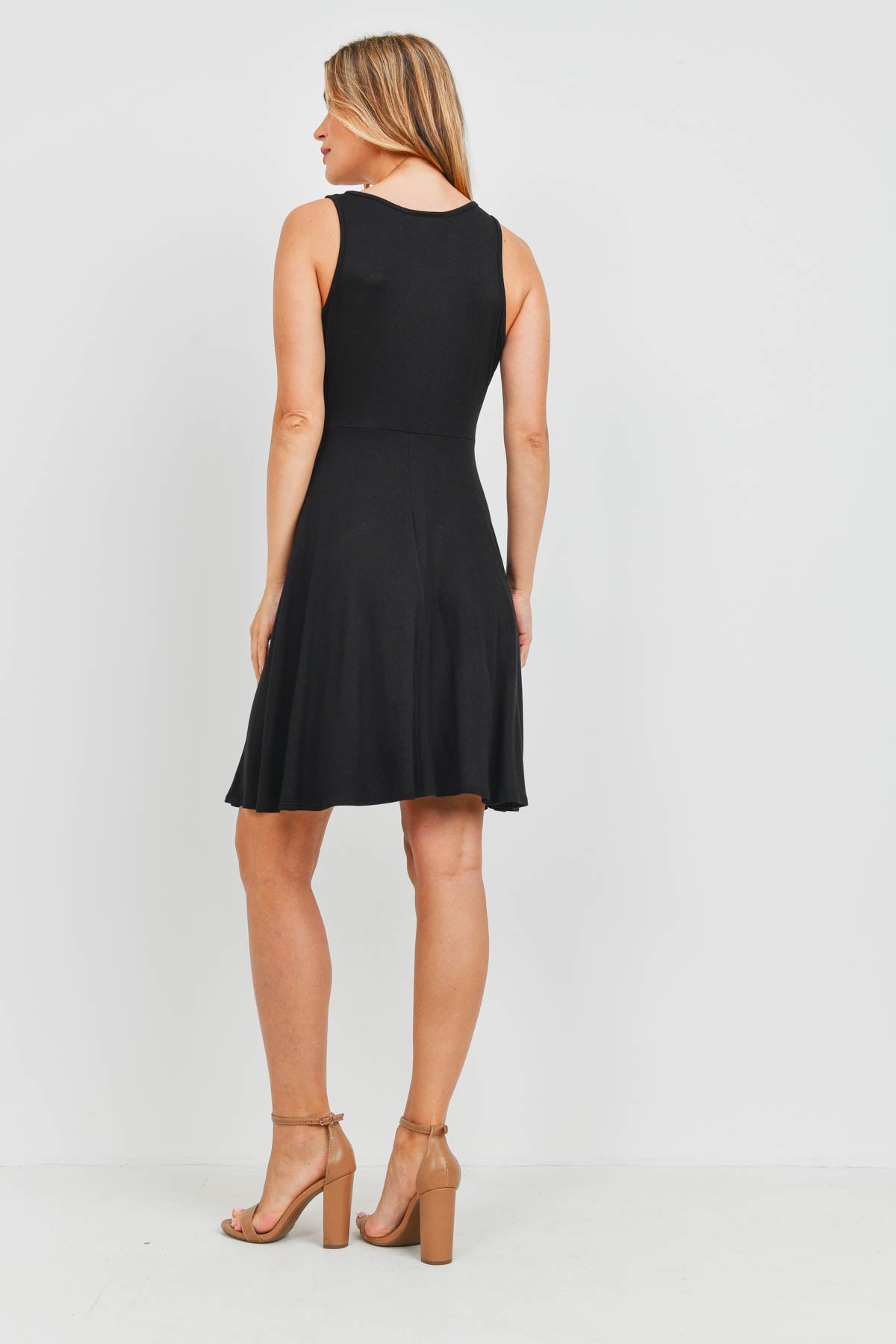 SCOOP NECK SLEEVELESS FLARED DRESS 2-2-2