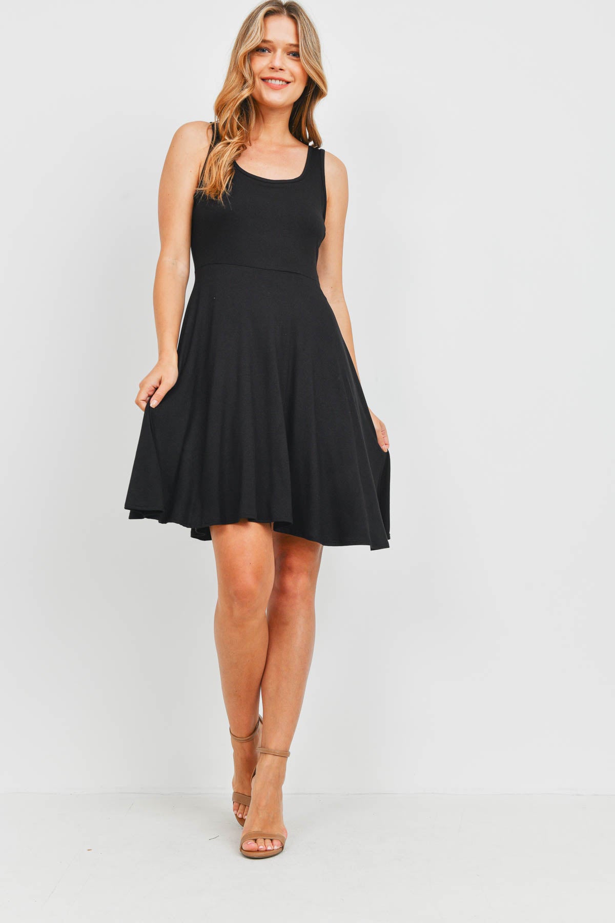 SCOOP NECK SLEEVELESS FLARED DRESS 2-2-2