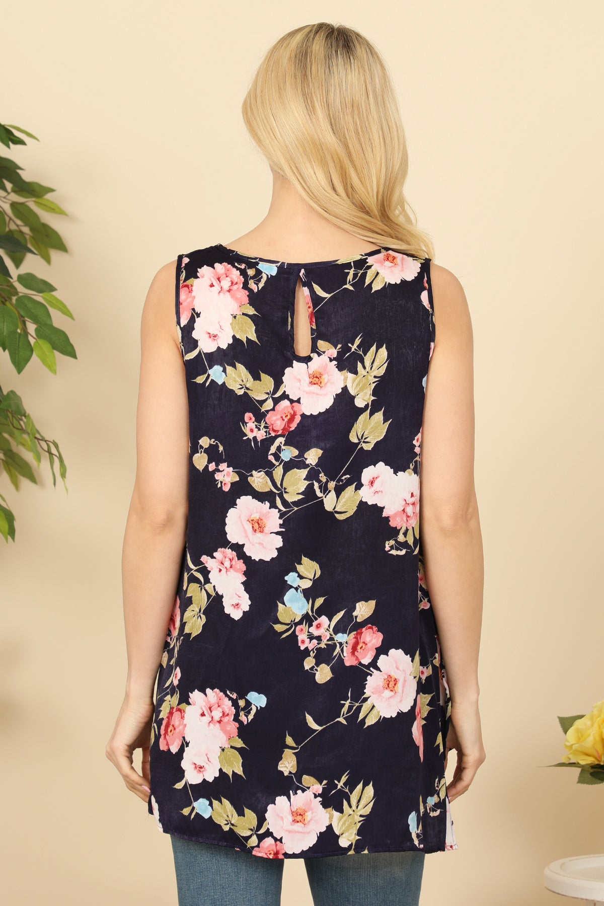 NAVY FLORAL PRINT SCOOPED NECKLINE WITH SIDE SLIT ASYMETRIC TOP 2-2-2