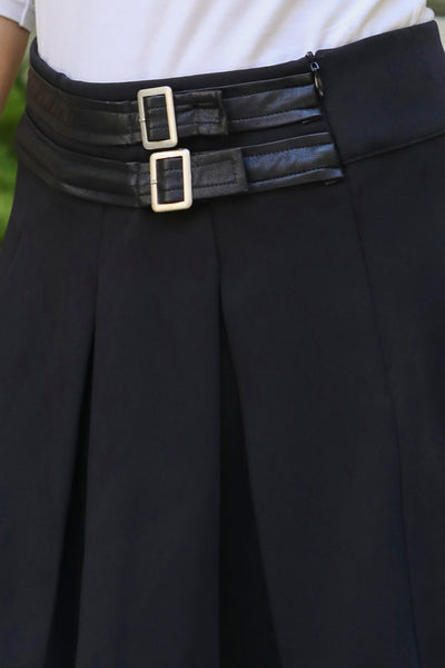 BLACK LEATHER BELT DETAIL SKIRT 1-2-2-1 (NOW $2.75 ONLY!)