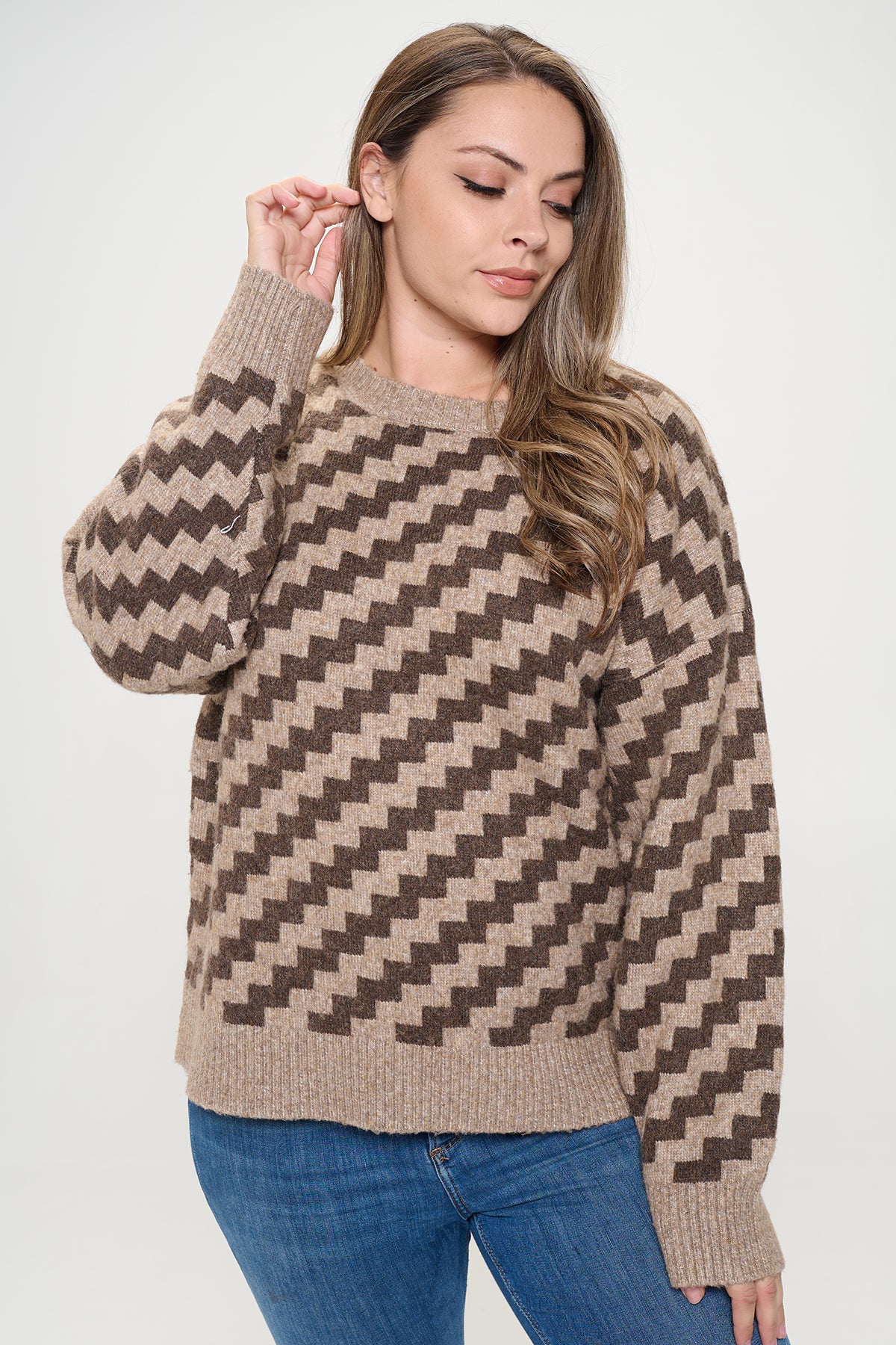 MOCHA BROWN PLUS SIZE STEP-UP PATTERN SWEATER 3-2-1