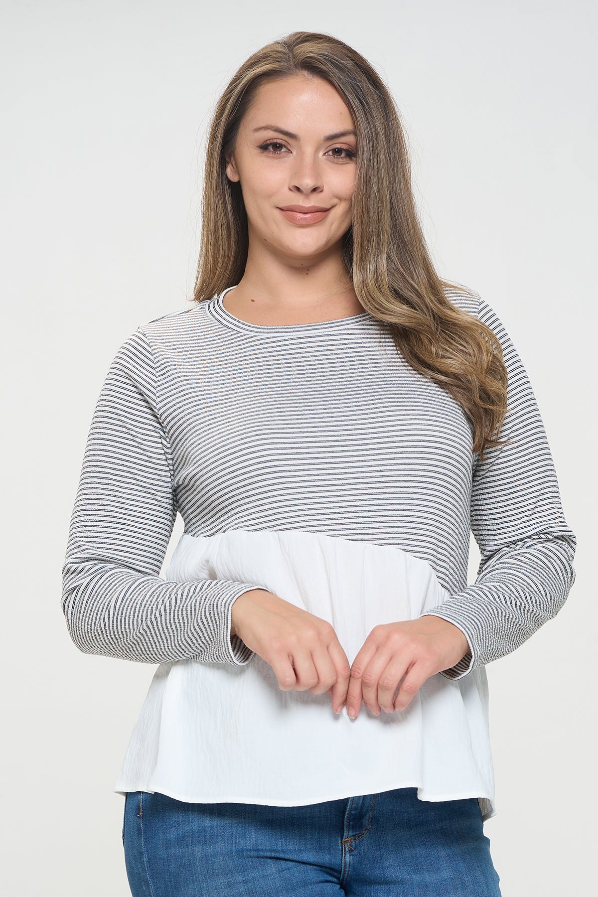 WHITE BLACK PLUS SIZE STRIPE TOP 3-2-1