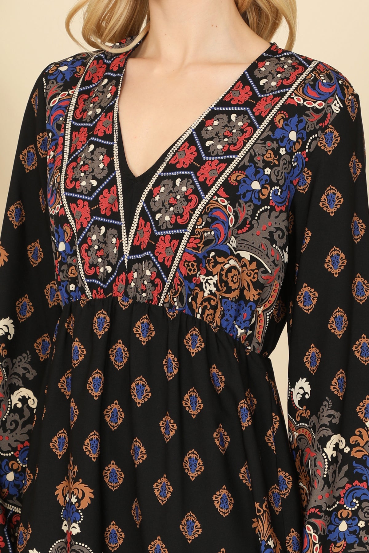 BLACK ROYAL V-NECK LONG SLEEVE PRINTED DRESS 2-2-2