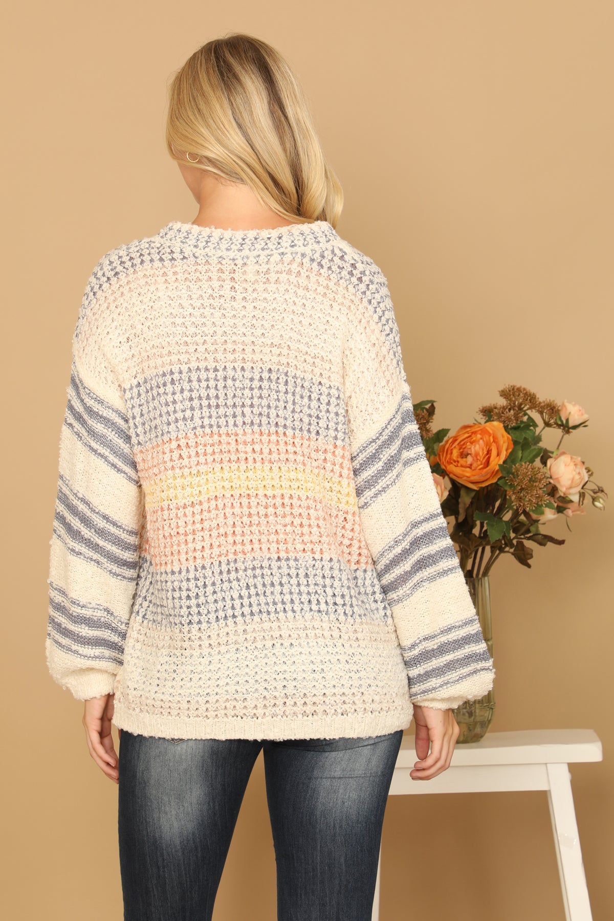 V-NECK STRIPED KNIT SWEATER 3-3