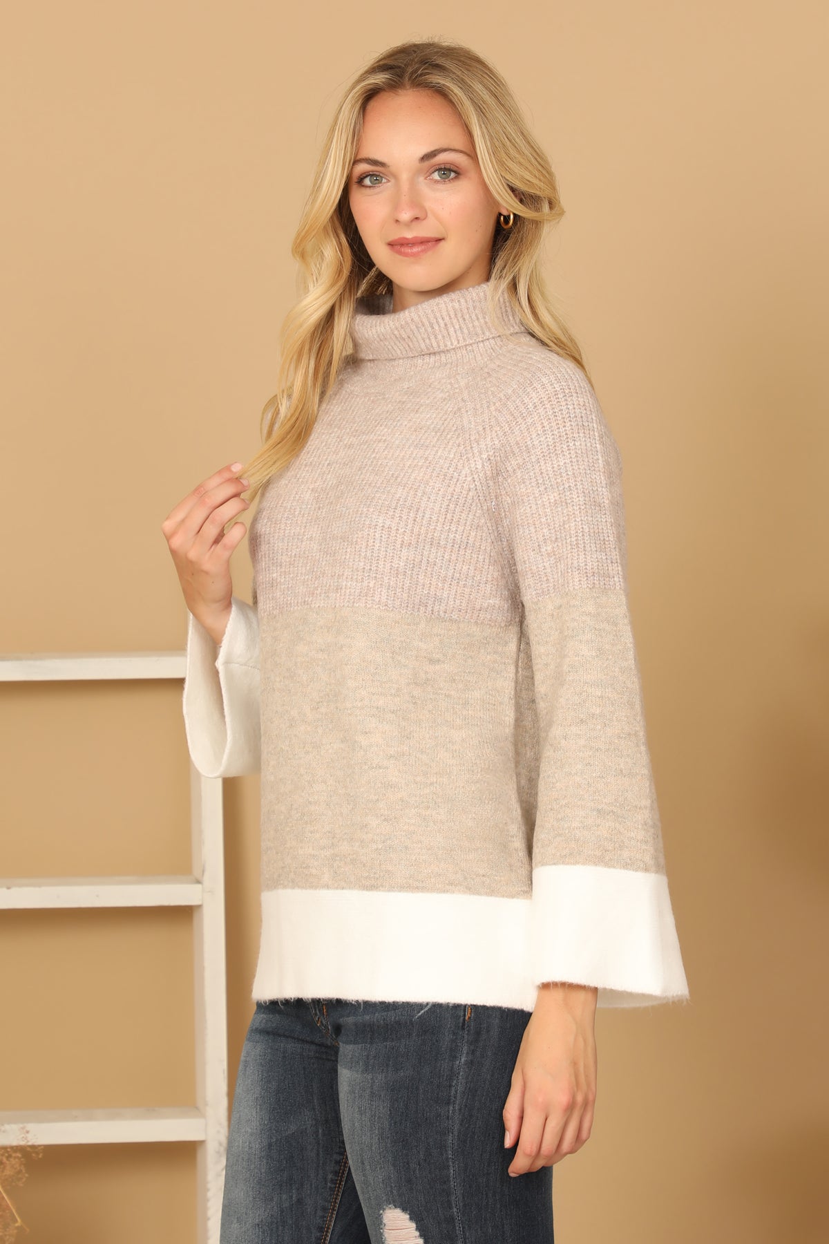 TURTLE NECK KNIT DETAIL SWEATER 3-3