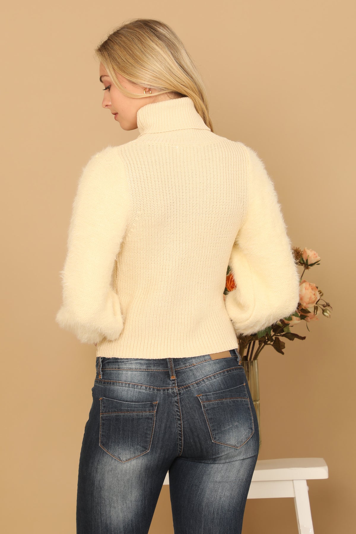 FUR SLEEVES RIBBED TURTLENECK SWEATER 2-2-2