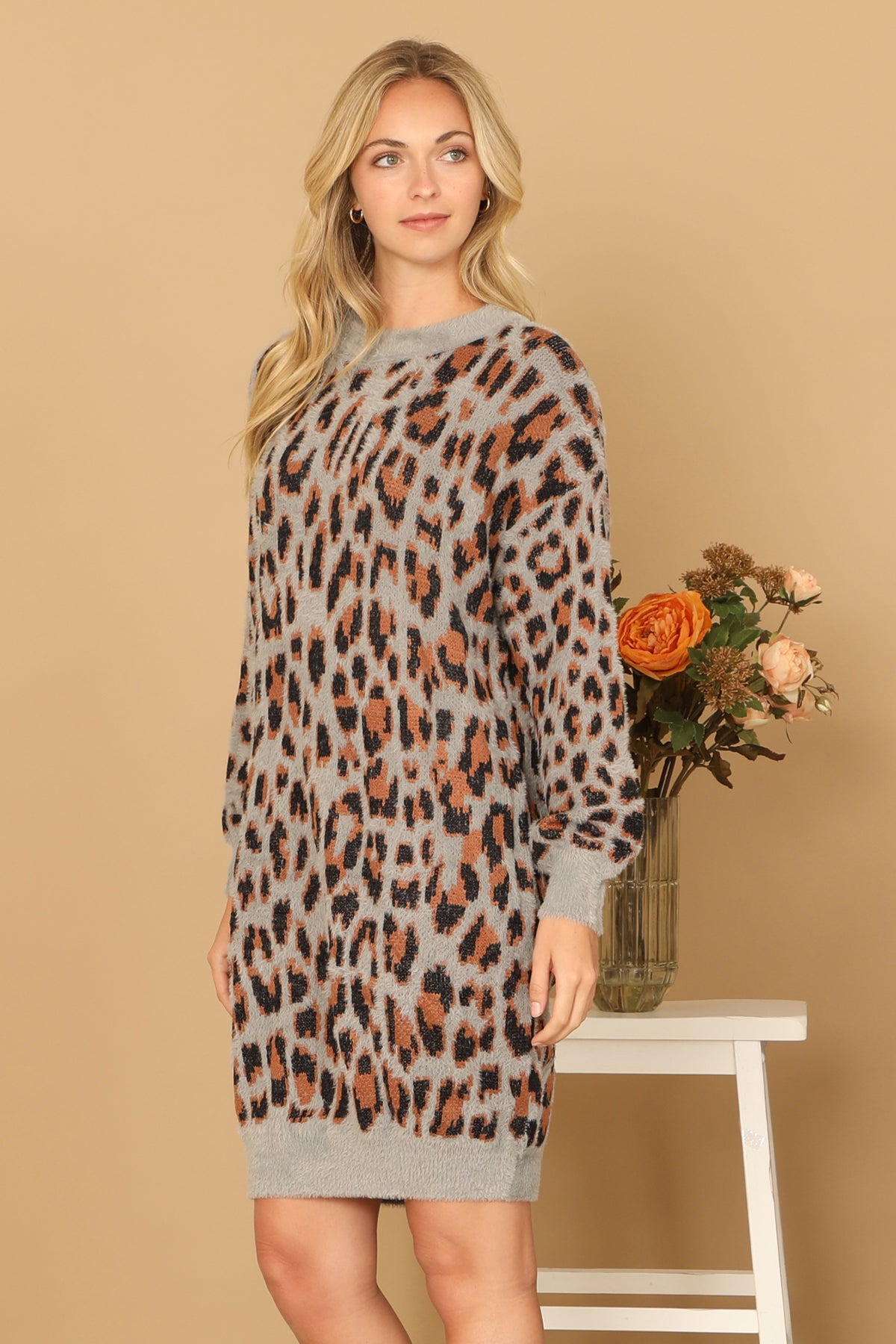 LONG SLEEVE LEOPARD KNITTED DRESS 3-3