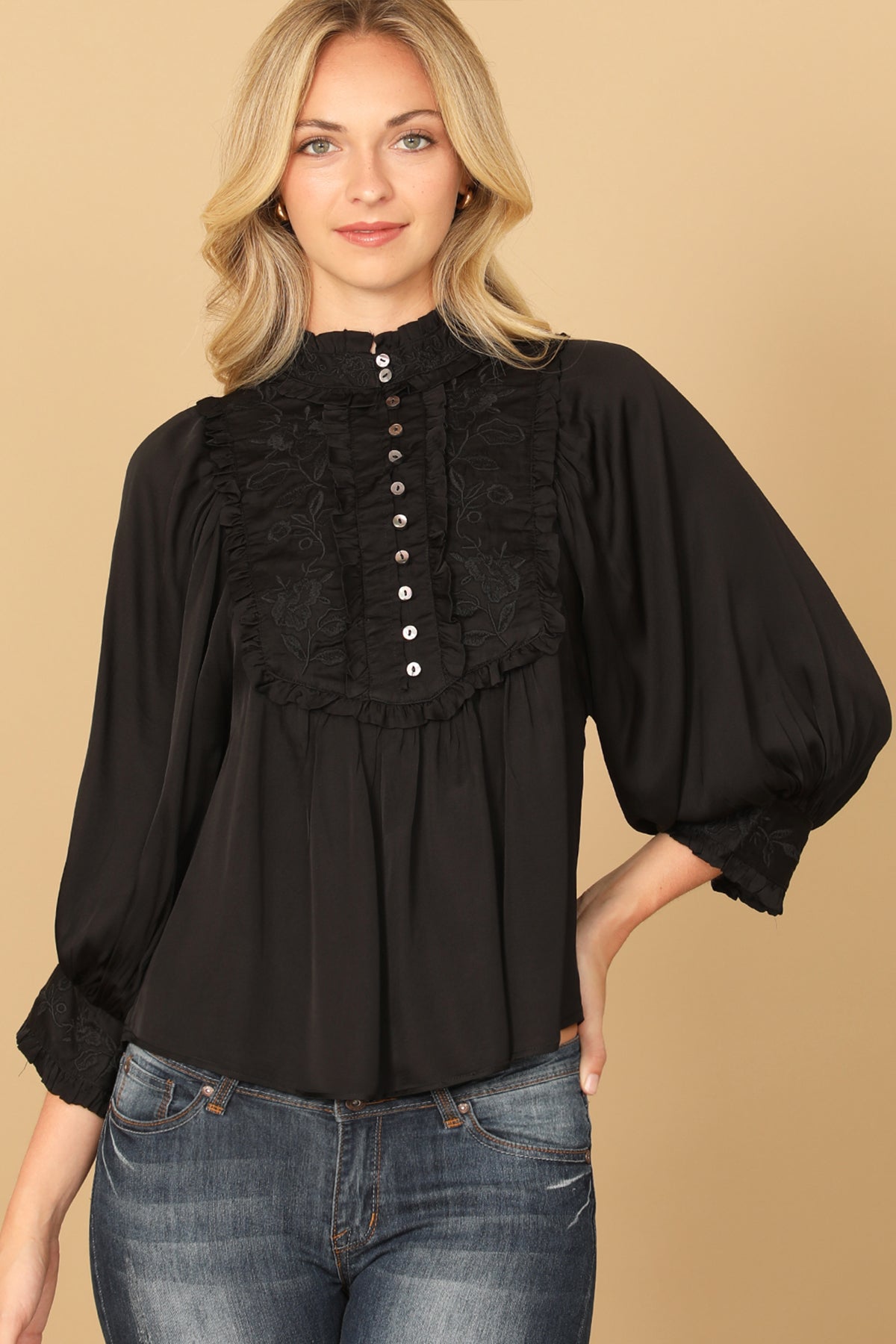 BIB NECK FLORAL PATCH PUFF SLEEVE SOLID TOP 2-2-2