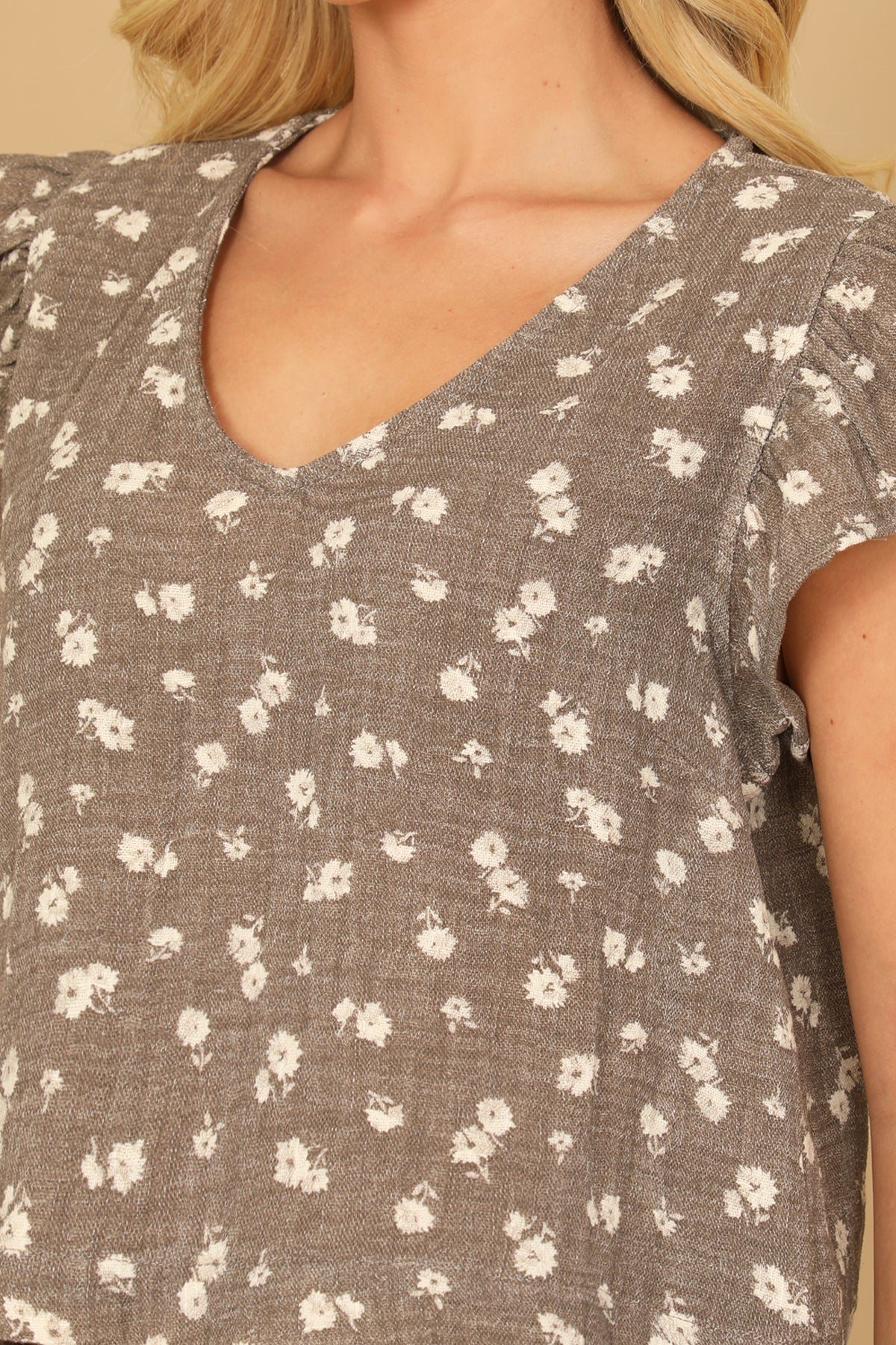 ASH BROWN RUFFLE SLEEVE FLORAL CROP TOP 2-2-1