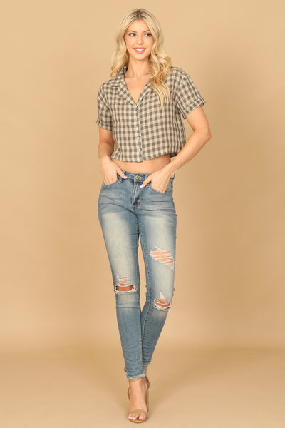 PLAID COLLARED BUTTON DETAIL CROP TOP 2-2-1