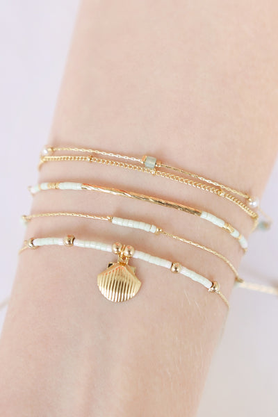 CAST METAL CLAM SHAPE CHARM BRACELET