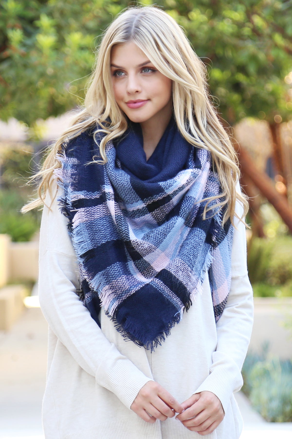 NAVY BLANKET FRINGED SCARF (NOW $4.75 ONLY!)