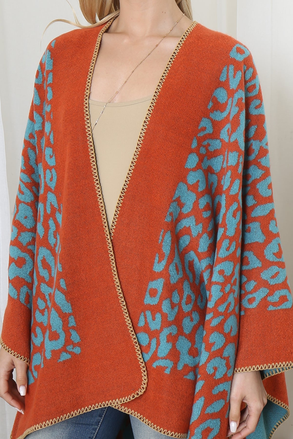 BORDER LINE LEOPARD PRINT WARMER OPEN FRONT KIMONO