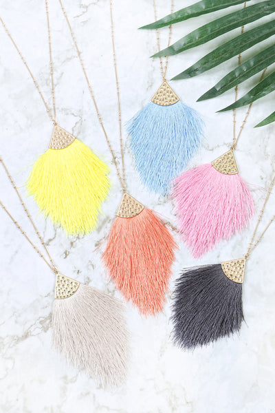 TASSEL PENDANT NECKLACE