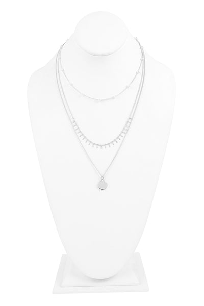 3 LAYERED CHAIN NECKLACE WITH PENDANT