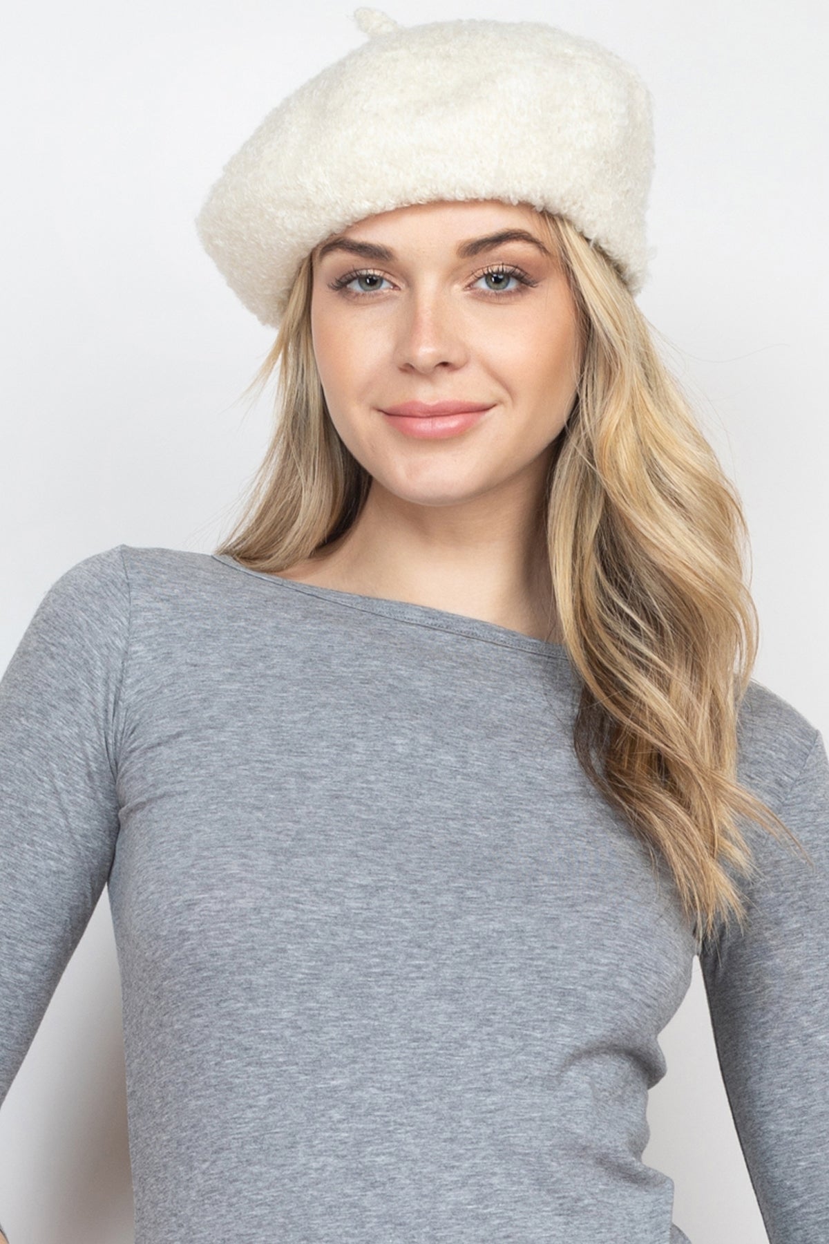 FUZZY FLEECE BERET HAT