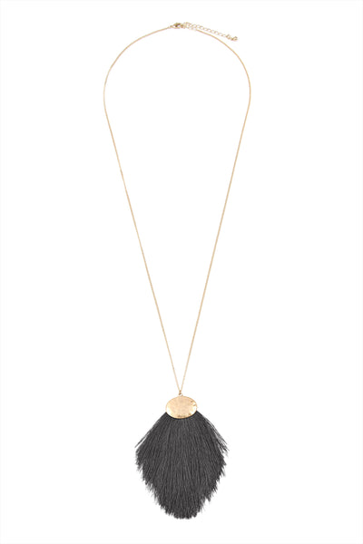 PENDANT TASSEL NECKLACE