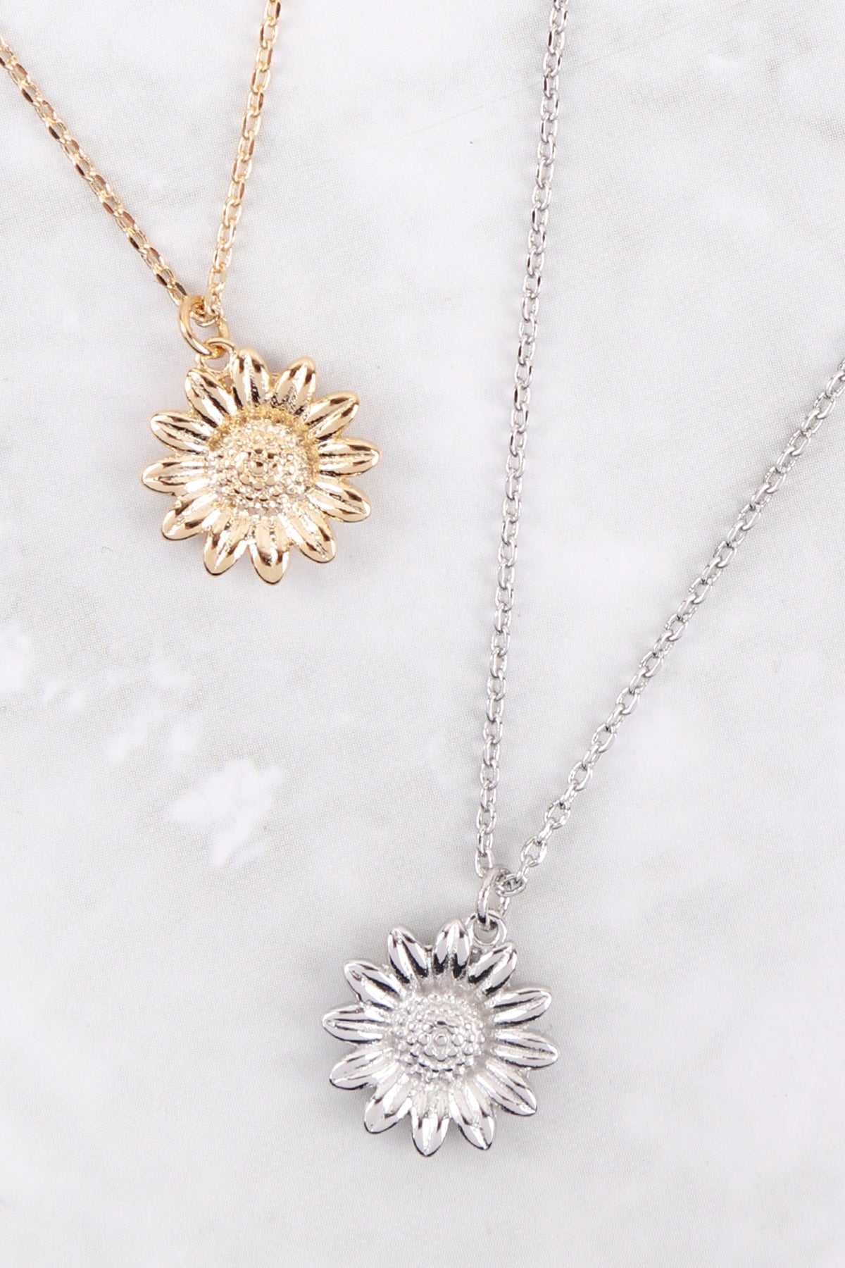 SUNFLOWER PENDANT BRASS NECKLACE
