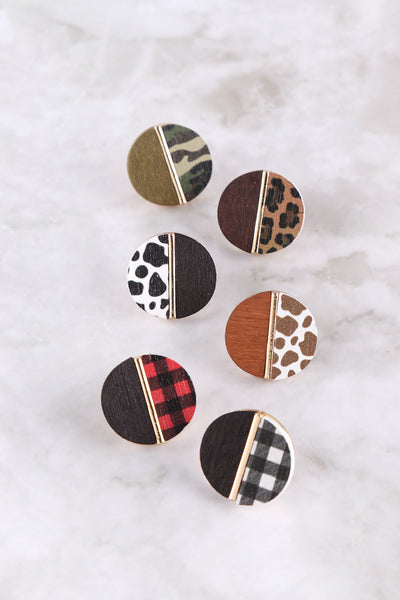 ROUND WOOD TWO TONE STUD EARRING