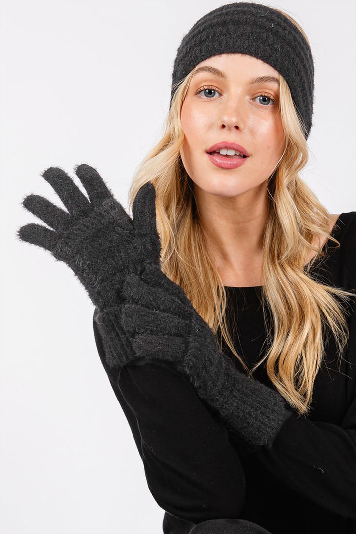 FUZZY CABLE KNIT SMART TOUCH GLOVES – MYS Wholesale