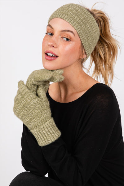 FUZZY CABLE KNIT SMART TOUCH GLOVES