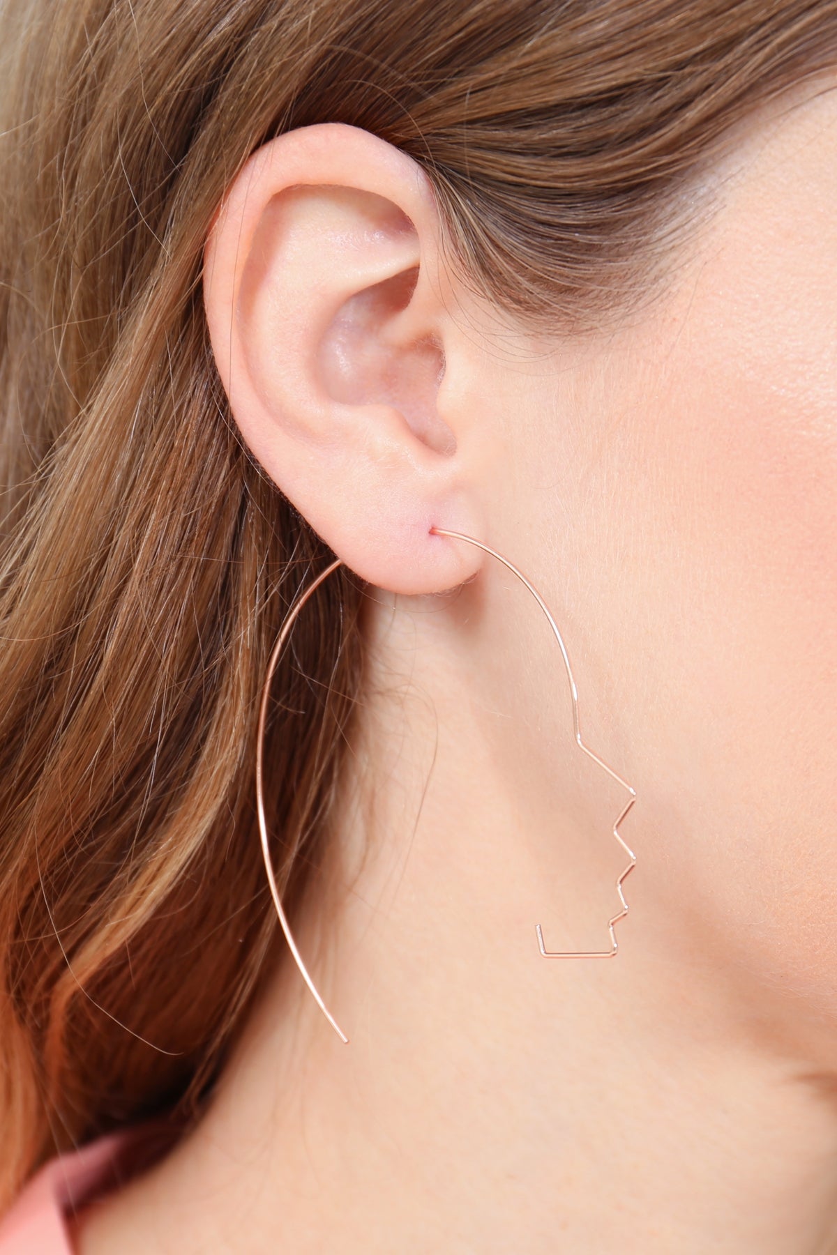 SIDE FACE WIRE EARRINGS