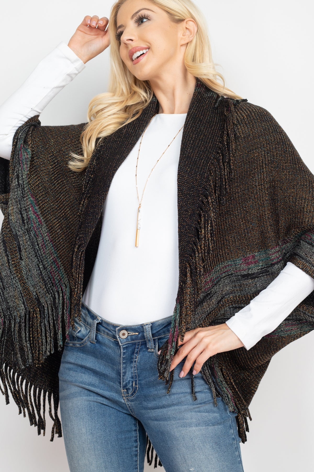 BORDERLINE KNITTED FRINGE RUANA KIMONO