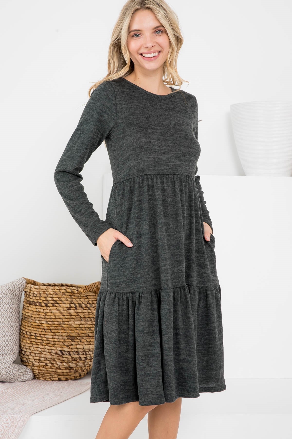 BRUSHED HACCI TIERED POCKET DRESS