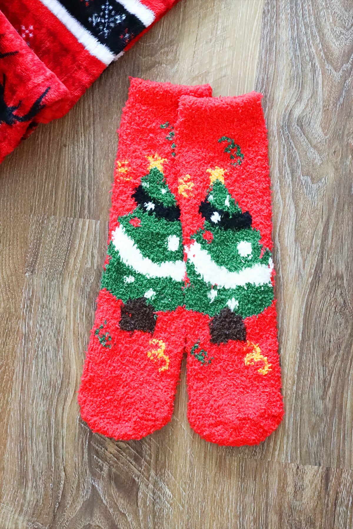 CHRISTMAS FUZZY SOCKS SET 12PAIRS ( 6 DESIGN 2 PAIRS EACH )-CHRISTMAS