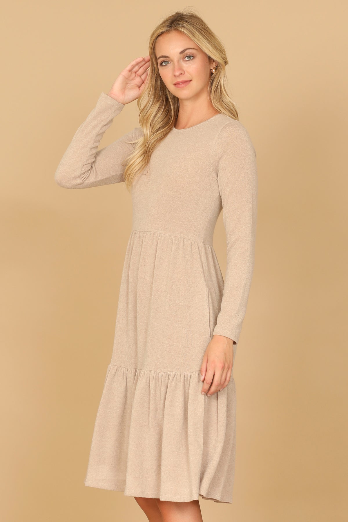 YMD10121V-LONG SLEEVE ROUND NECK CHAMBRAY TIERED DRESS 3-1