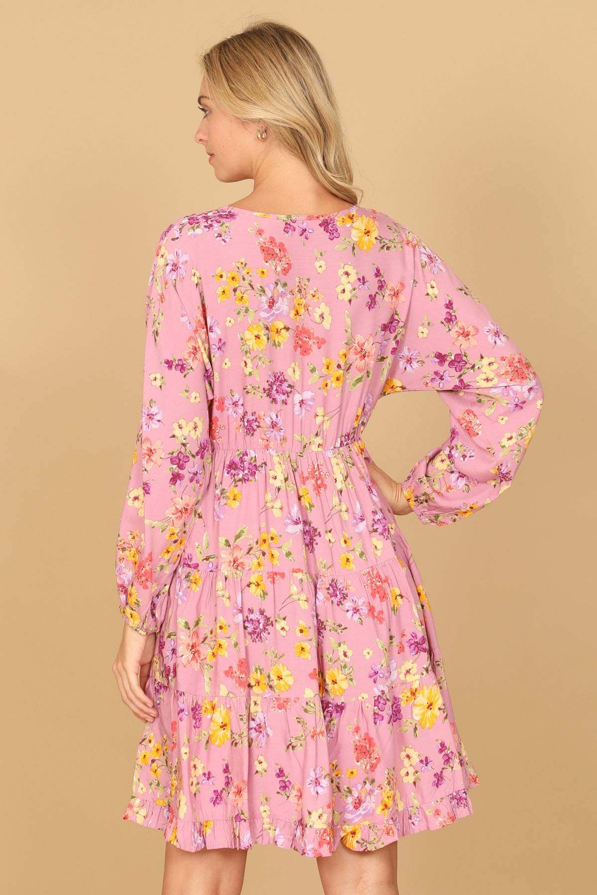 YMD10122V-V-NECK FLORAL LONG SLEEVE TIERED DRESS 1-1