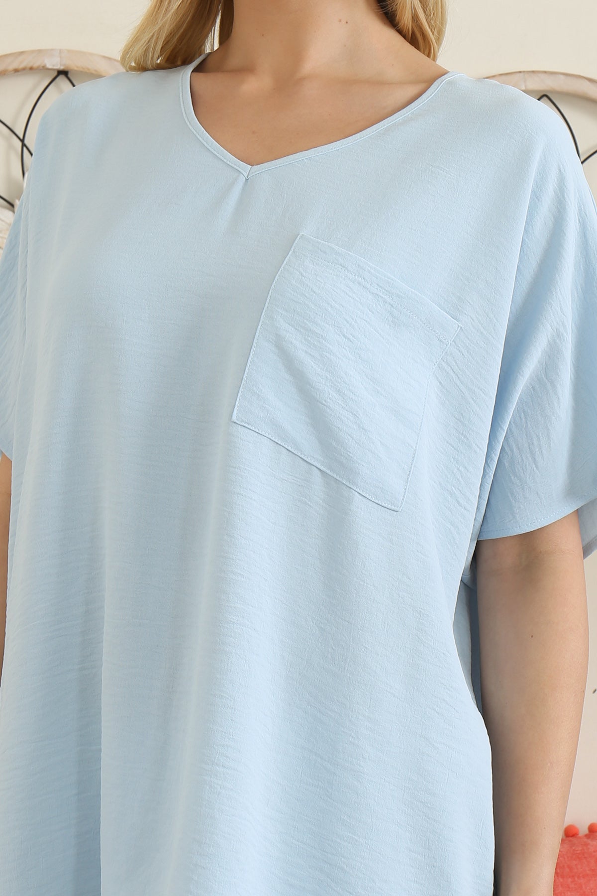 YMT20049V-WOVEN AIRFLOW V-NECK DOLMAN TOP 1-2-2