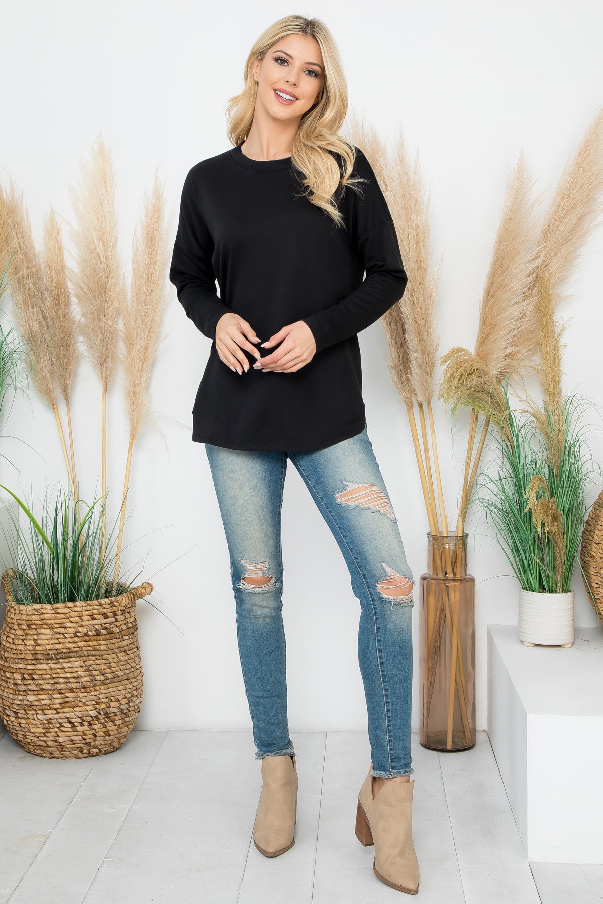 LONG SLEEVE FRENCH TERRY ROUNDED HEM TOP 1-1-1-1
