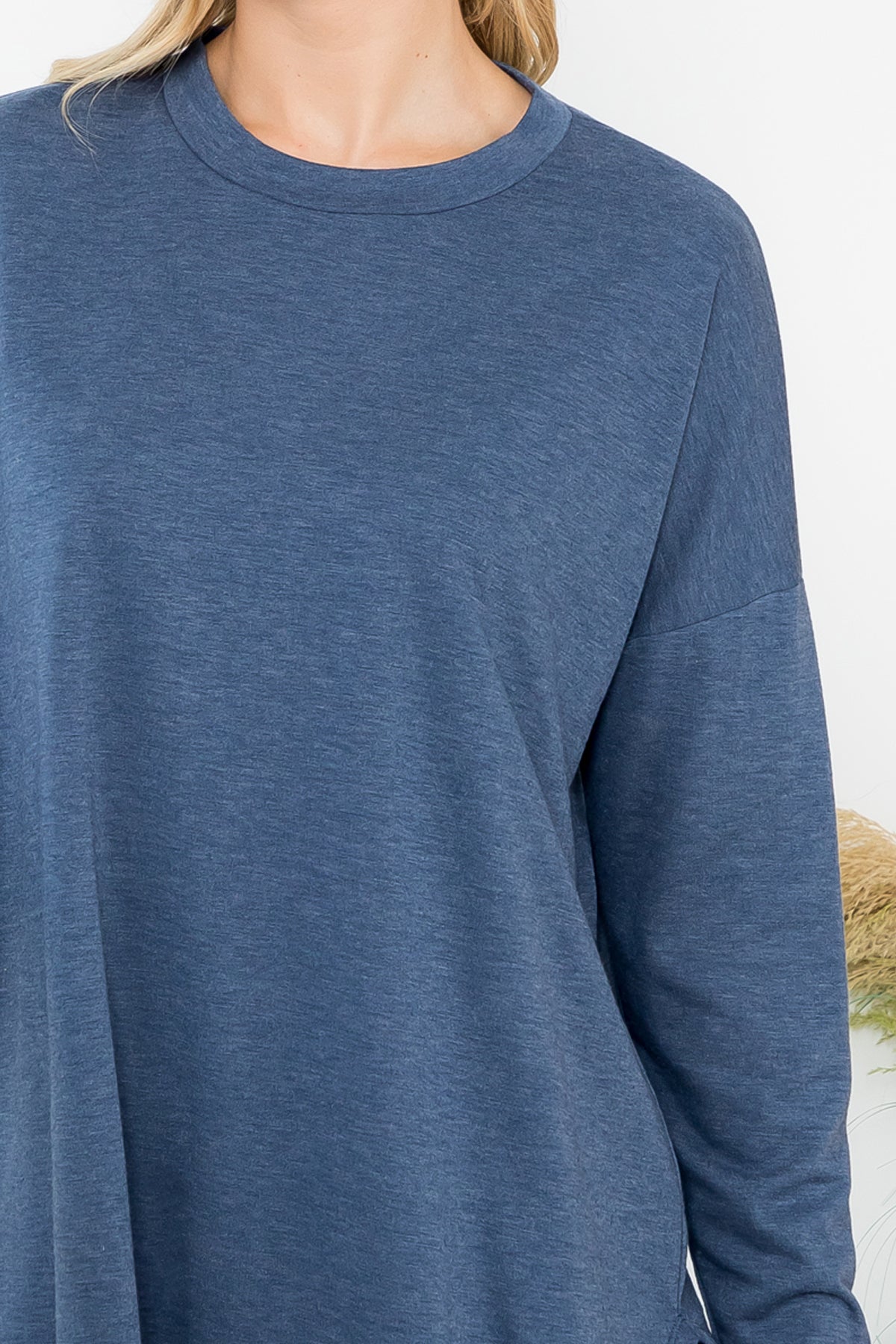 LONG SLEEVE FRENCH TERRY ROUNDED HEM TOP 1-1-1-1