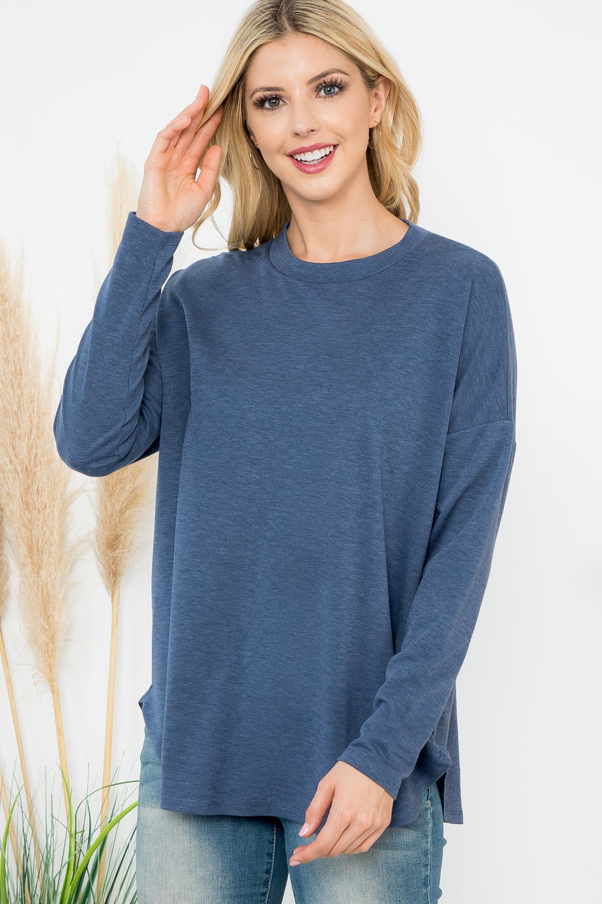 LONG SLEEVE FRENCH TERRY ROUNDED HEM TOP 1-1-1-1