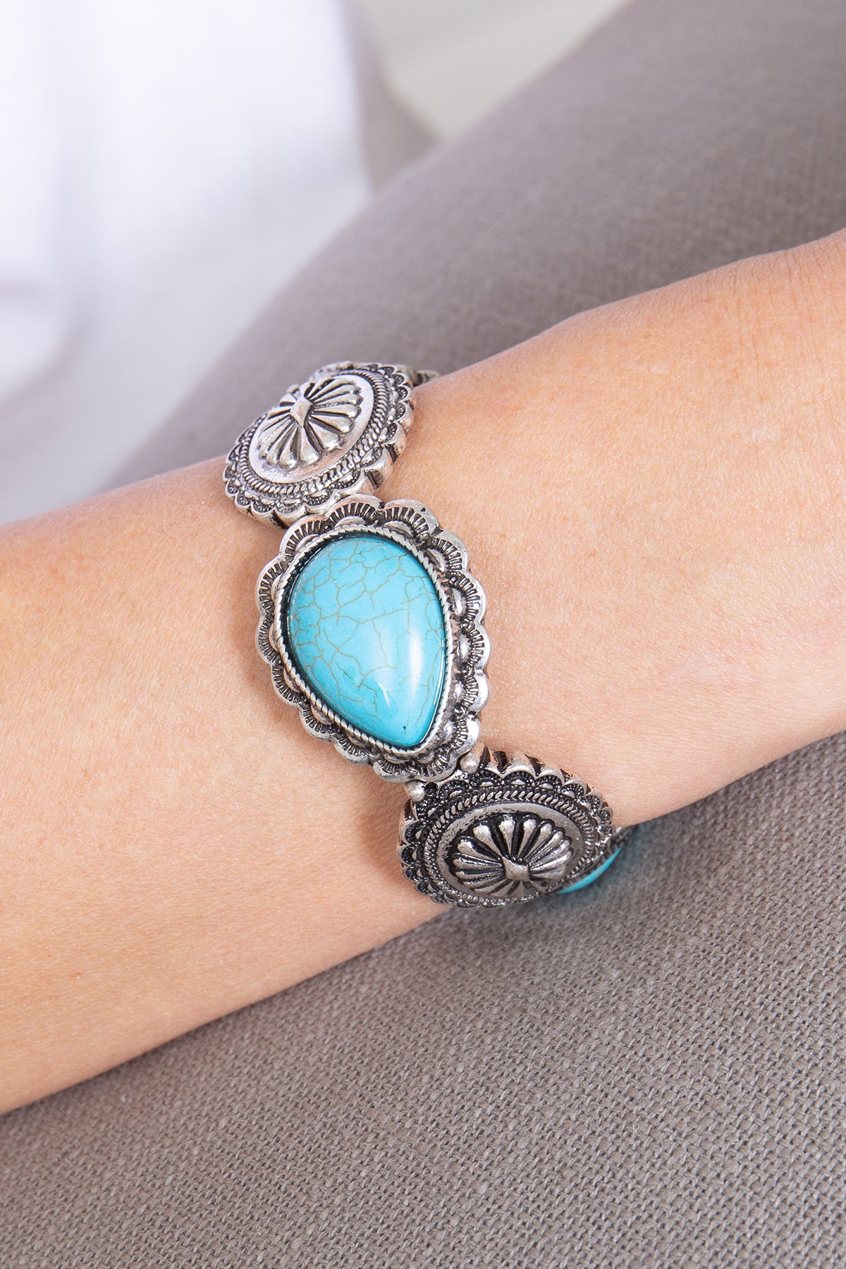 WESTERN CONCHO WITH NATURAL STONE BRACELET (NOW $5.75 ONLY!)
