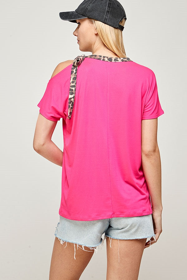FUCHSIA ONE SIDED COLD SHOULDER ANIMAL PRINT DETAILED PLUS SIZE TOP