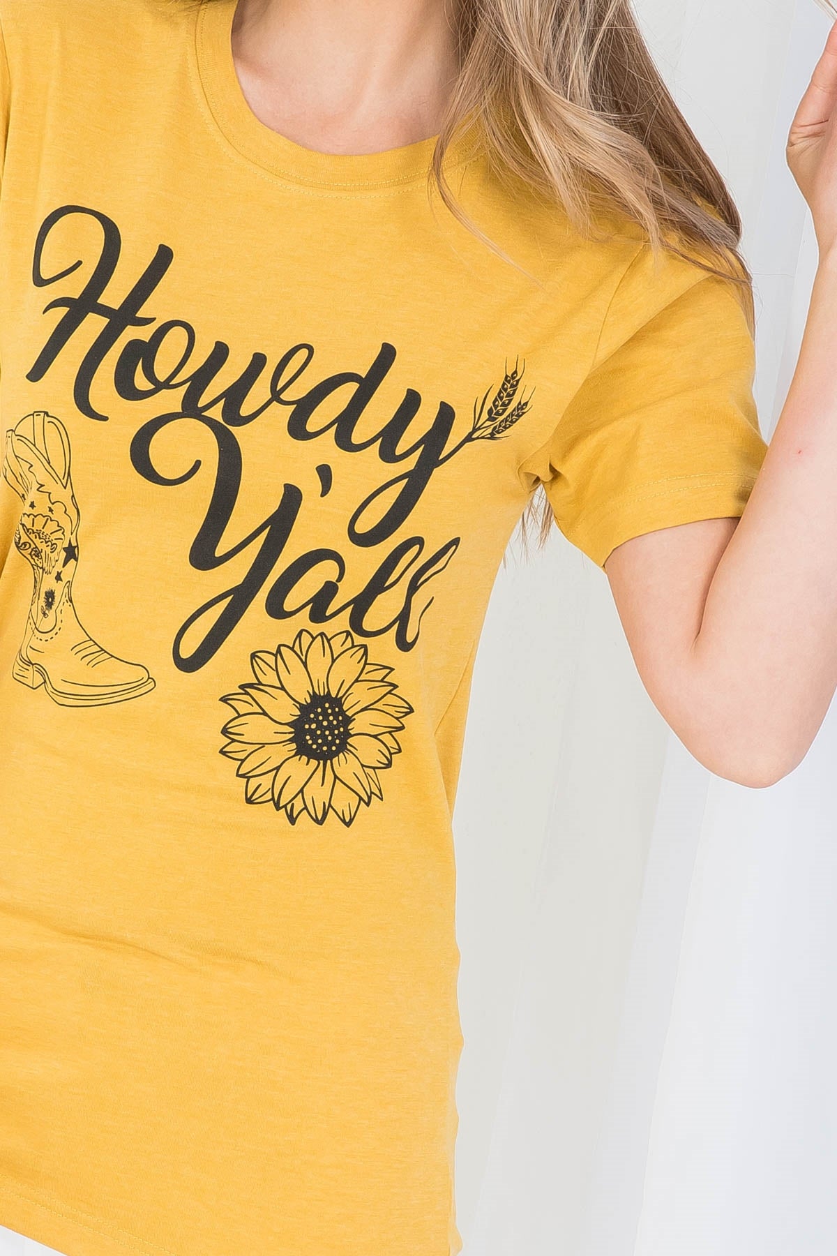 MUSTARD "HOWDY YALL" GRAPHIC TEE TOP