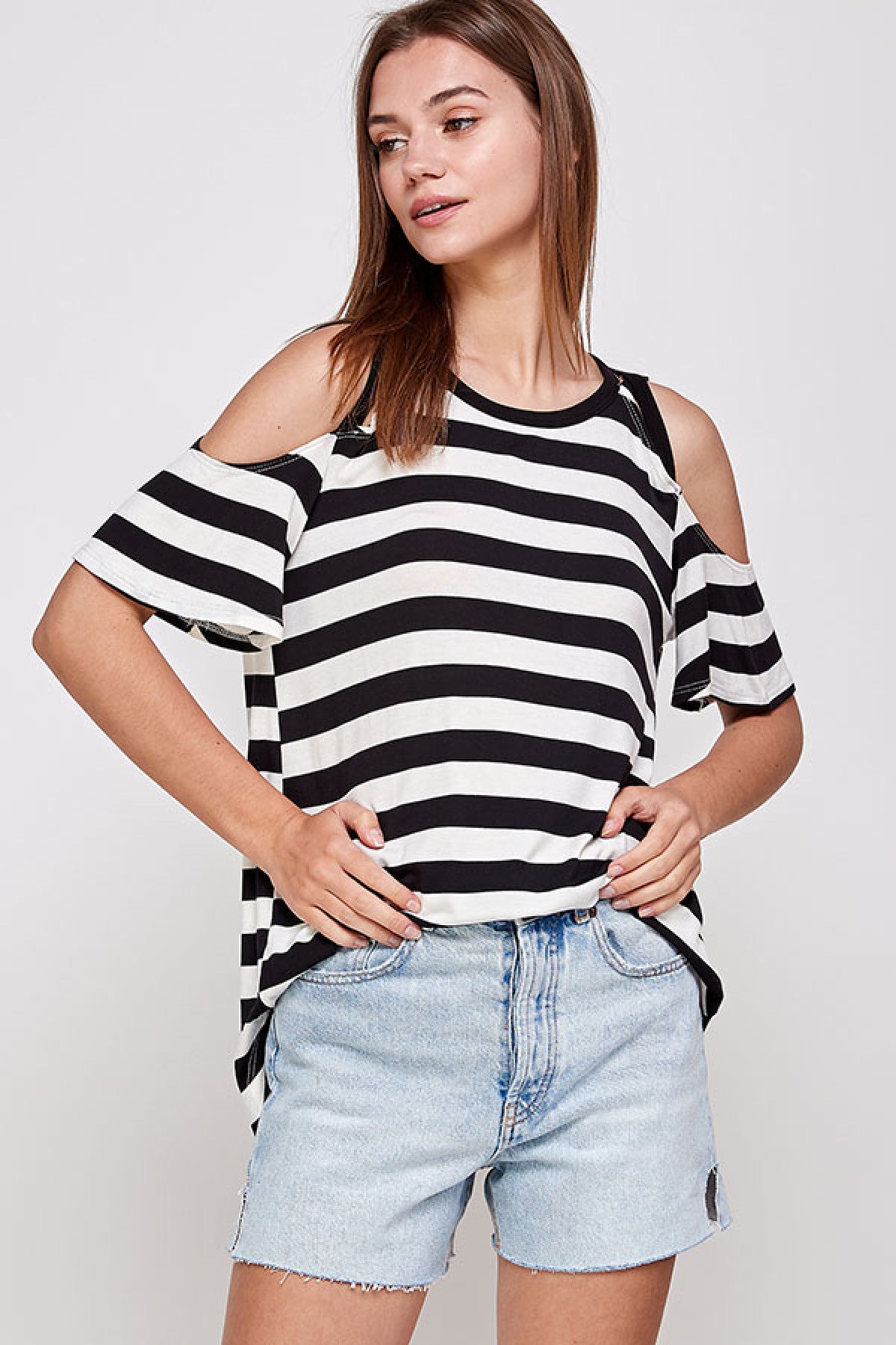 BLACK STRIPES COLD SHOULDER ROUND NECKLINE RUFFLE SLEEVE TOP