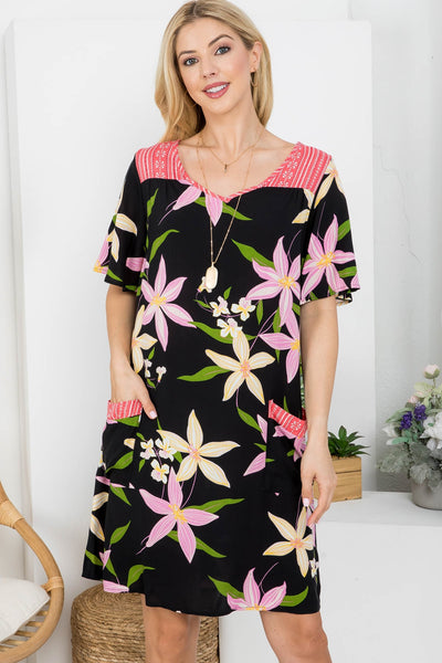 BLACK FLORAL PRINT SWEETHEART NECKLINE WITH FRONT POCKET DRESS (NOW $2.50 ONLY!)