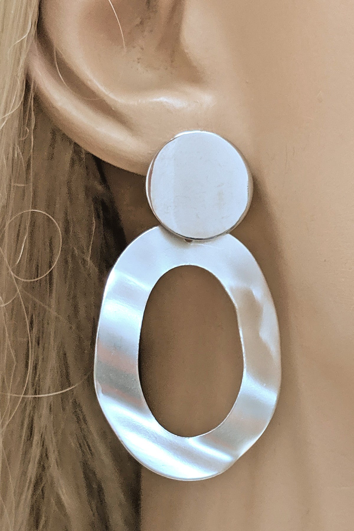 OVAL FASHION EARRINGS