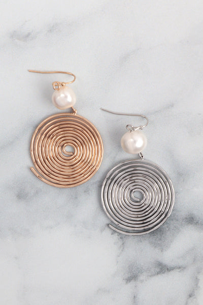 ROUND SWIRL WITH PEARL EARRINGS