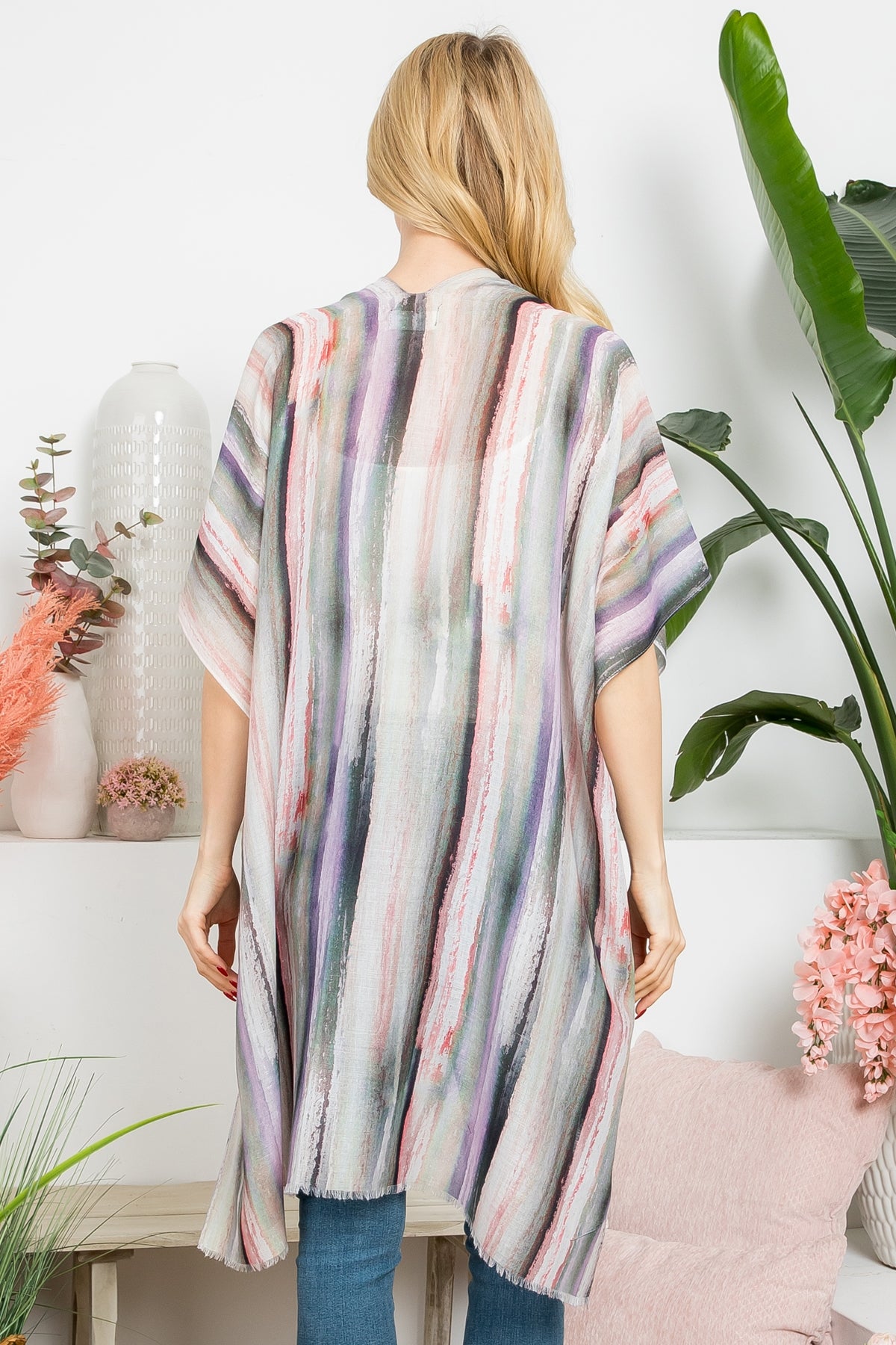 ABSTRACT VERTICAL STRIPED OPEN PRINT KIMONO/6PCS (NOW $3.00 ONLY!)