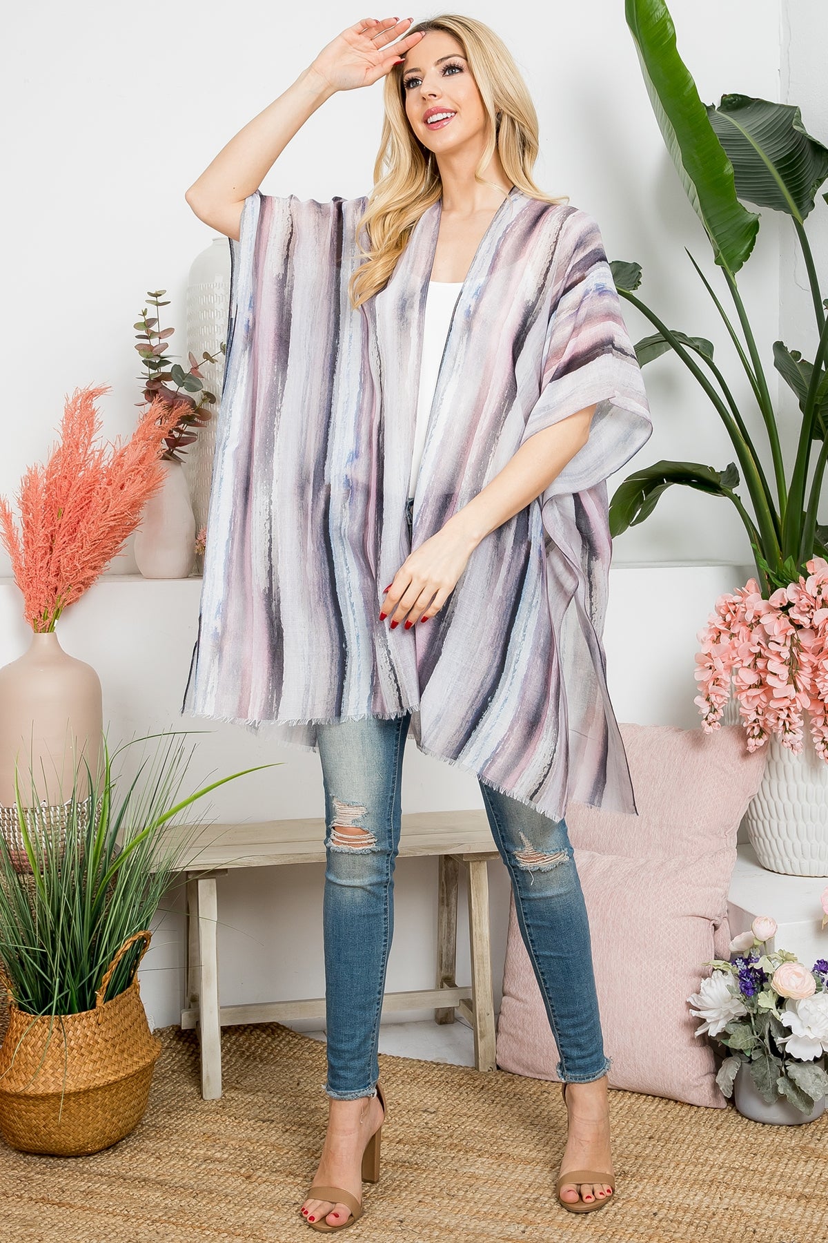 ABSTRACT VERTICAL STRIPED OPEN PRINT KIMONO/6PCS (NOW $3.00 ONLY!)
